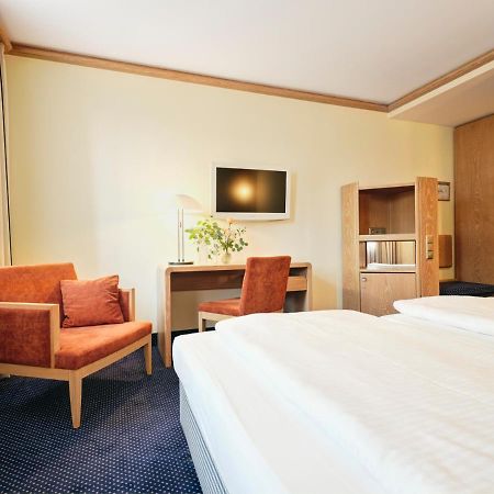 Hotel Zur Post Aschheim Buitenkant foto