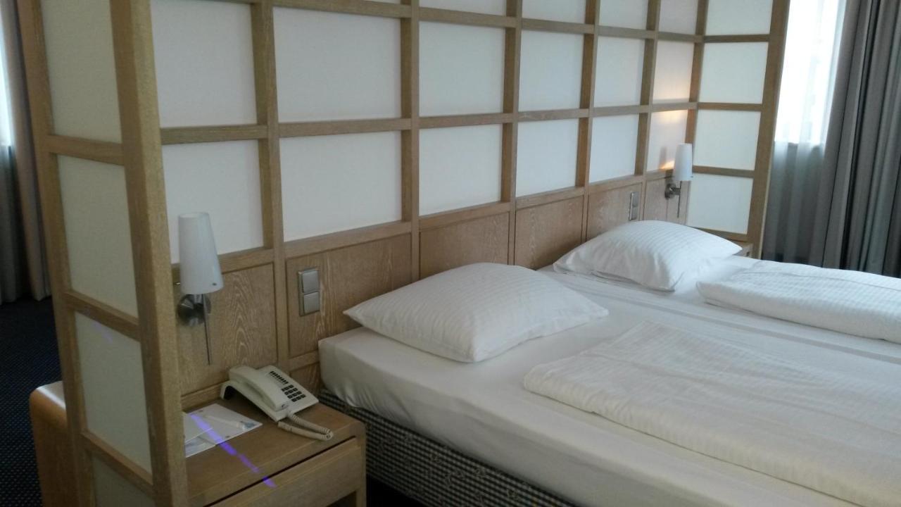Hotel Zur Post Aschheim Buitenkant foto