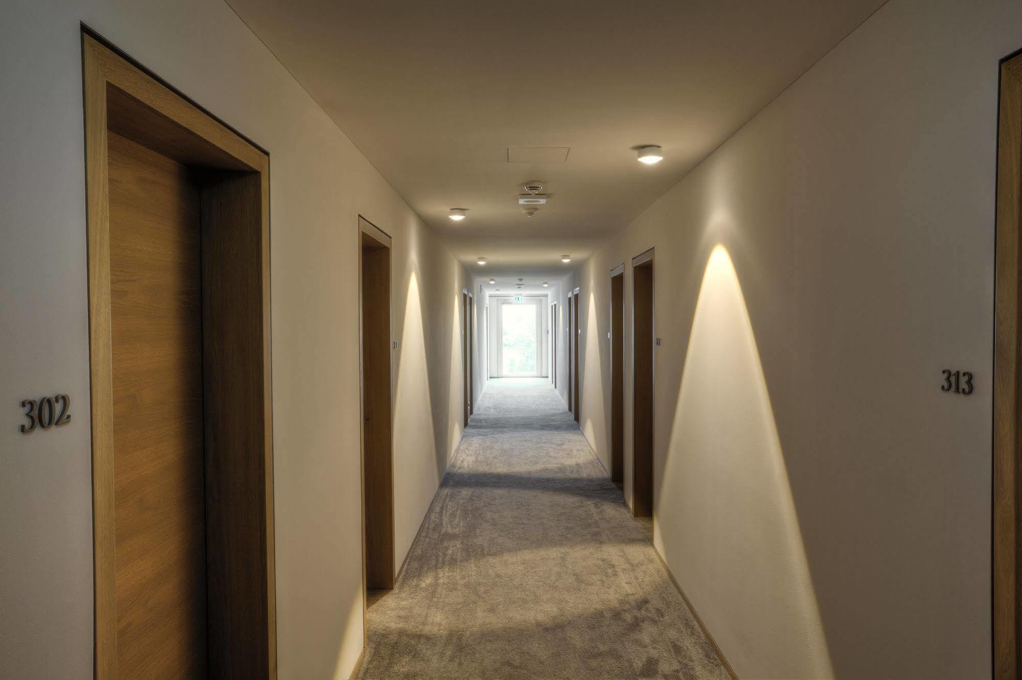 Hotel Zur Post Aschheim Buitenkant foto
